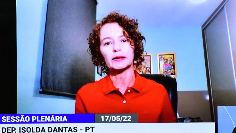 Isolda Dantas cobra políticas voltadas para a população LGBT