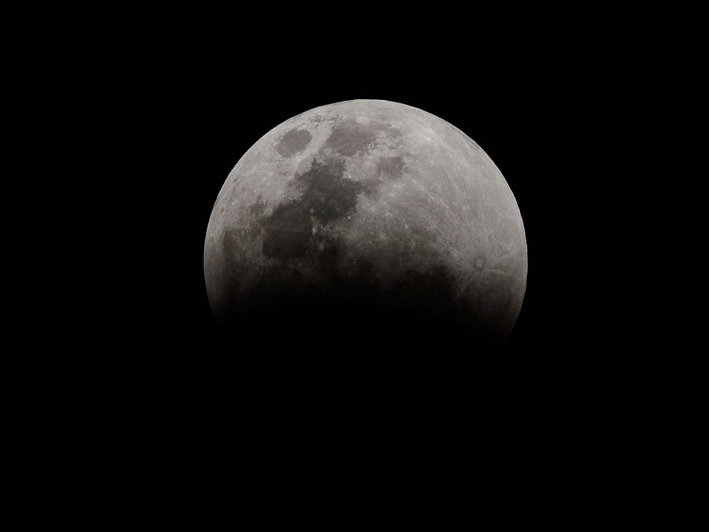 Superlua poderá ser observada nesta quarta-feira (30)