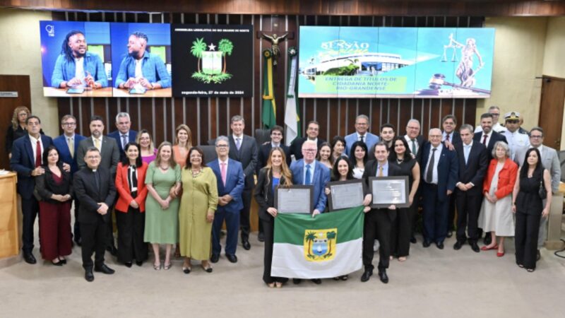 Legislativo concede título de cidadão norte-rio-grandense a juízas e advogado