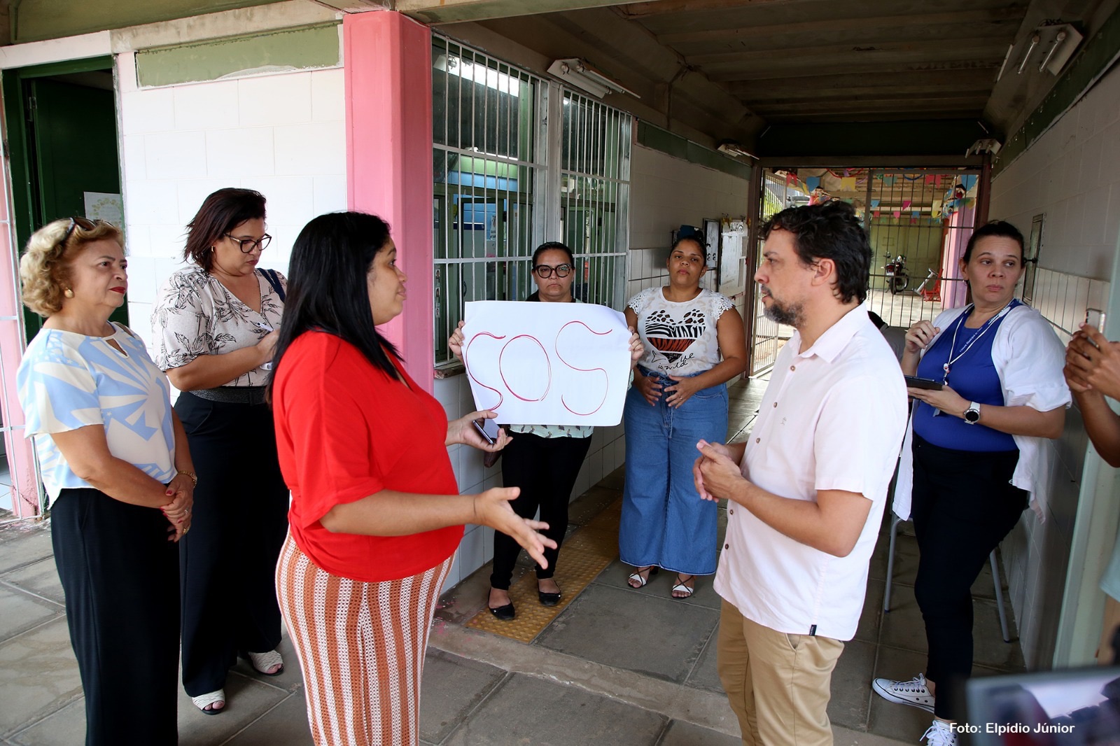 Comissão de Educação visita CMEI sem atividades por alagamento das salas de aula