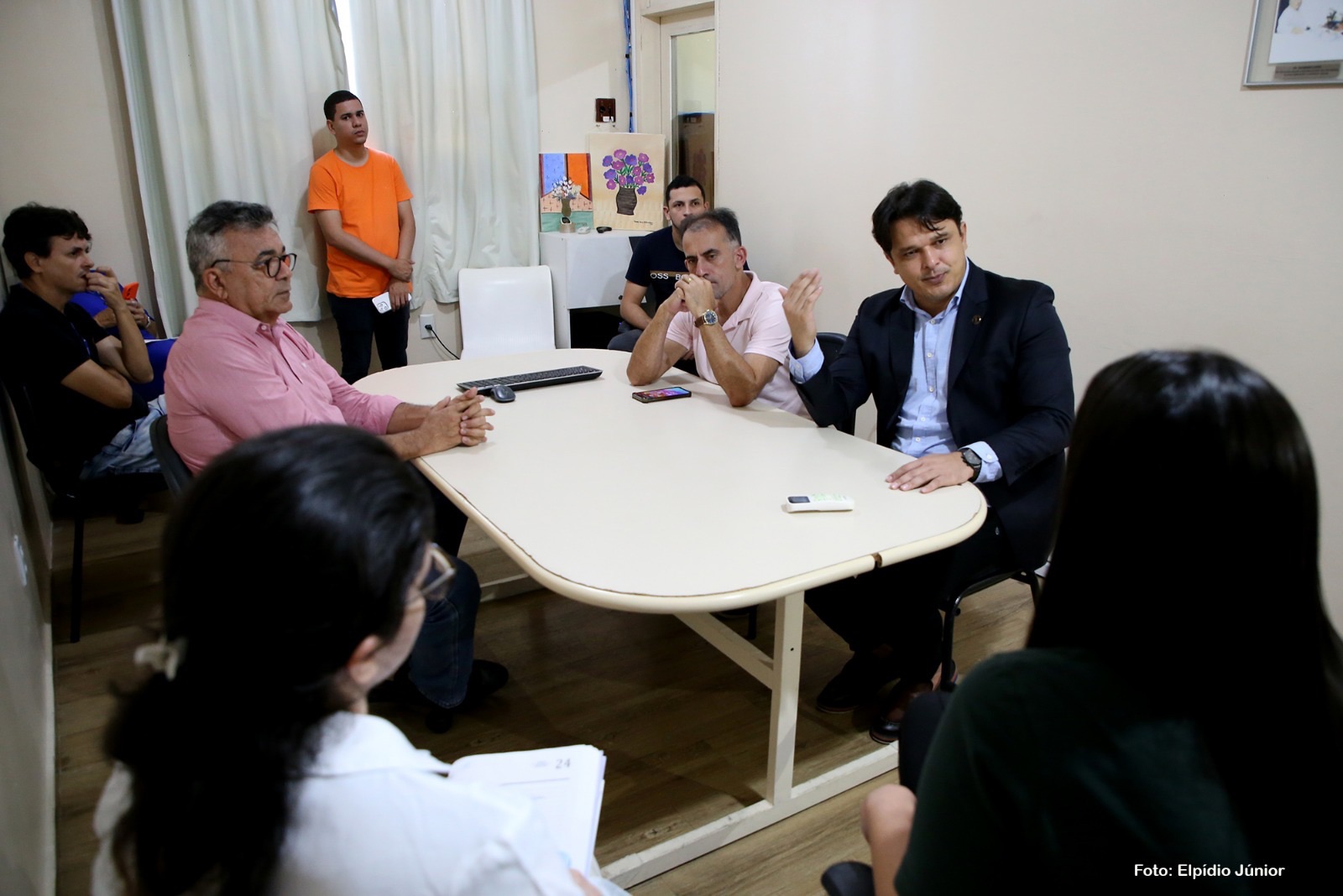 Complexo de Saúde Professor Severino Lopes recebe visita da Comissão de Saúde