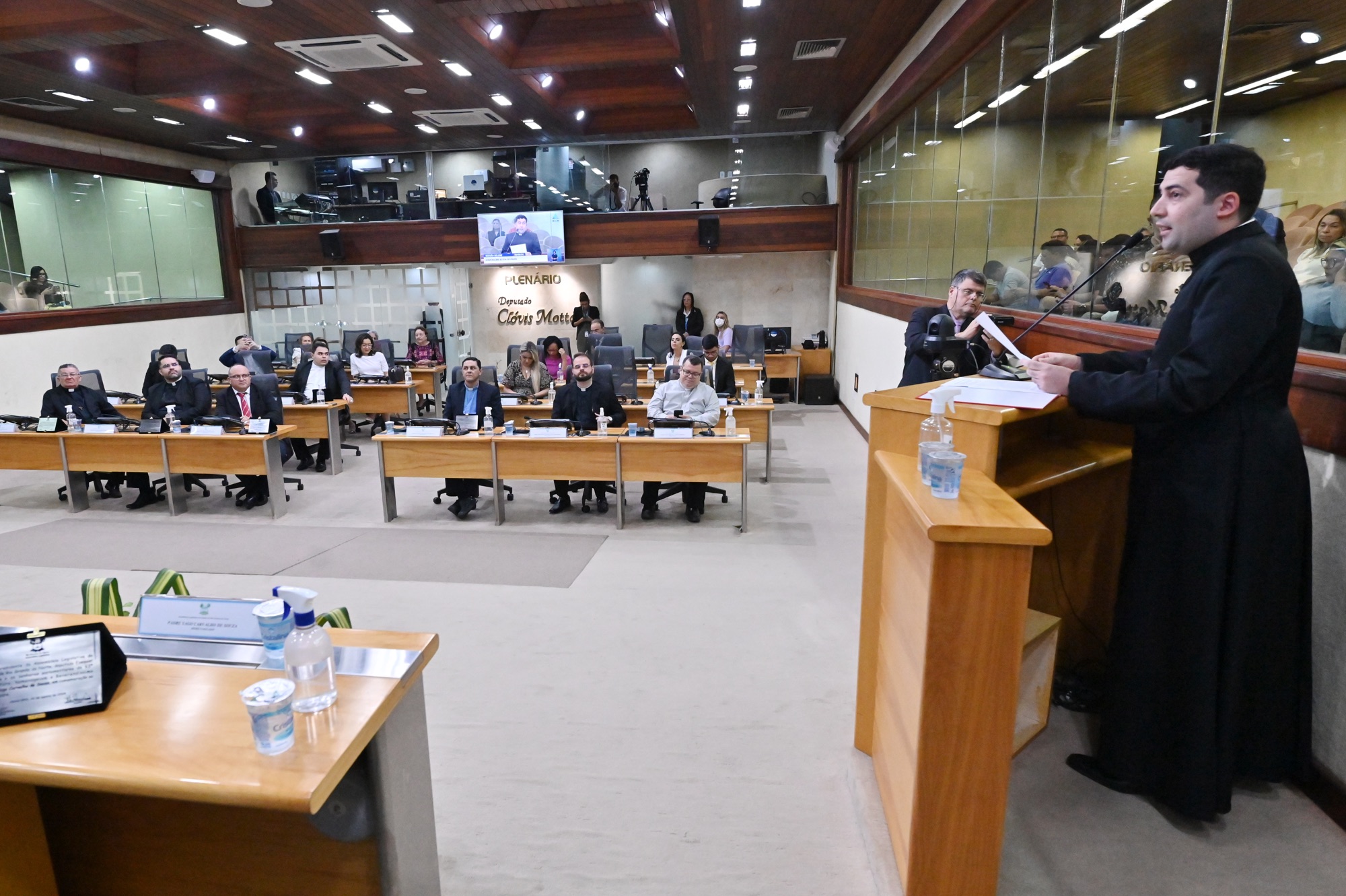 Assembleia Legislativa homenageia sacerdotes do RN em sessão solene