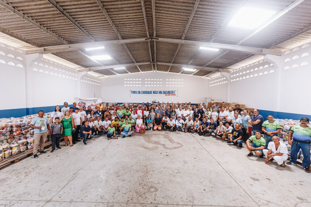 Clap Entretenimento beneficia 300 instituições com doação de 100 toneladas de alimentos